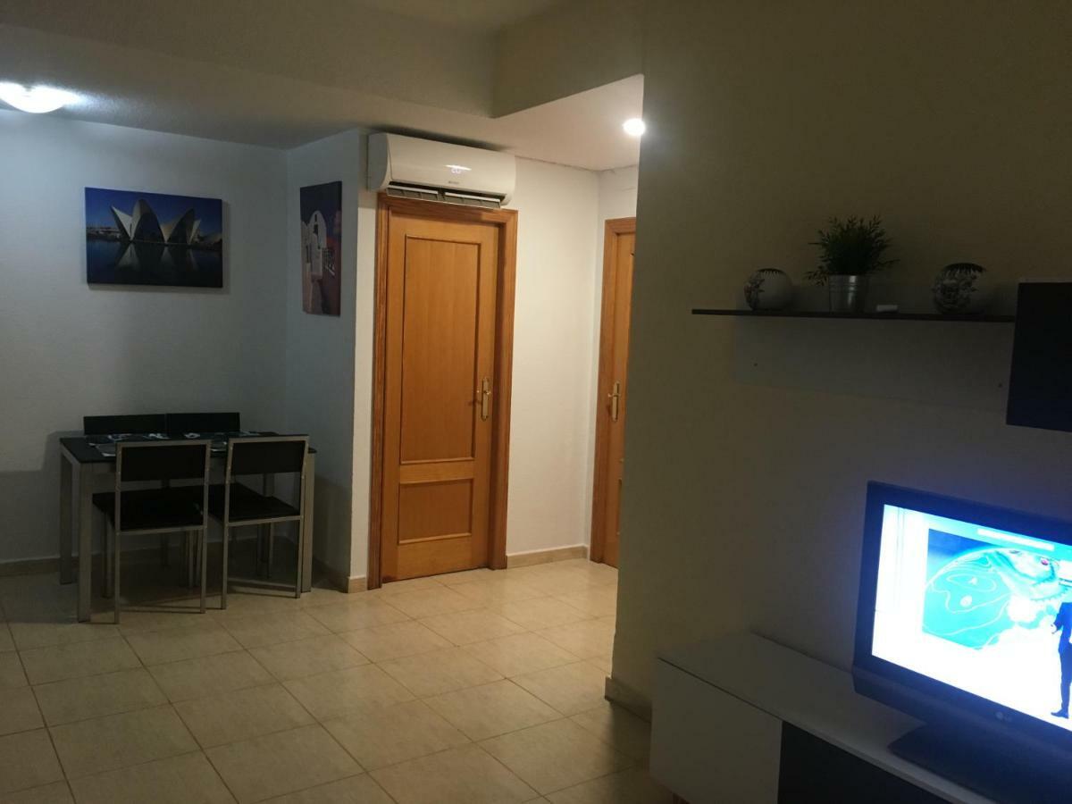 Apartamento Ciudad De Las Ciencias 2 Валенсия Екстериор снимка